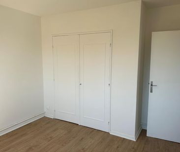 Location Appartement 3 pièces 61m² VICHY 03200 - Photo 2