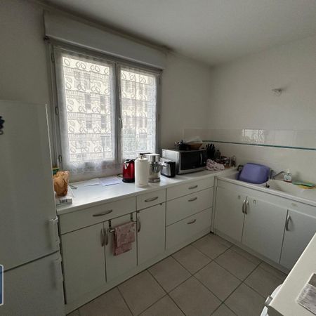 Location Appartement 3 pièces 64m² ST ETIENNE 42000 - Photo 3