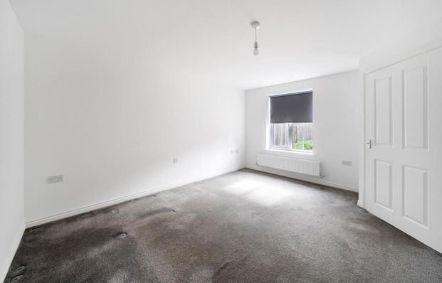 3 bedroom end of terrace house to rent - Photo 1
