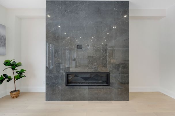 For Lease - 8915 Heritage Road Unit# Upper, Brampton, Ontario - Photo 1