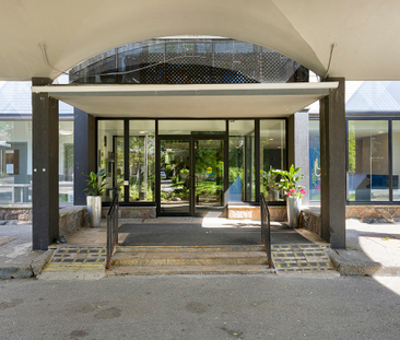 130 Gowan Ave - Photo 1