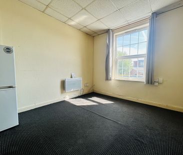 Railway Terrace, Derby - Photo 1
