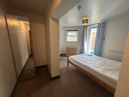 Hill Park Crescent, Apt 1, Plymouth - Photo 3