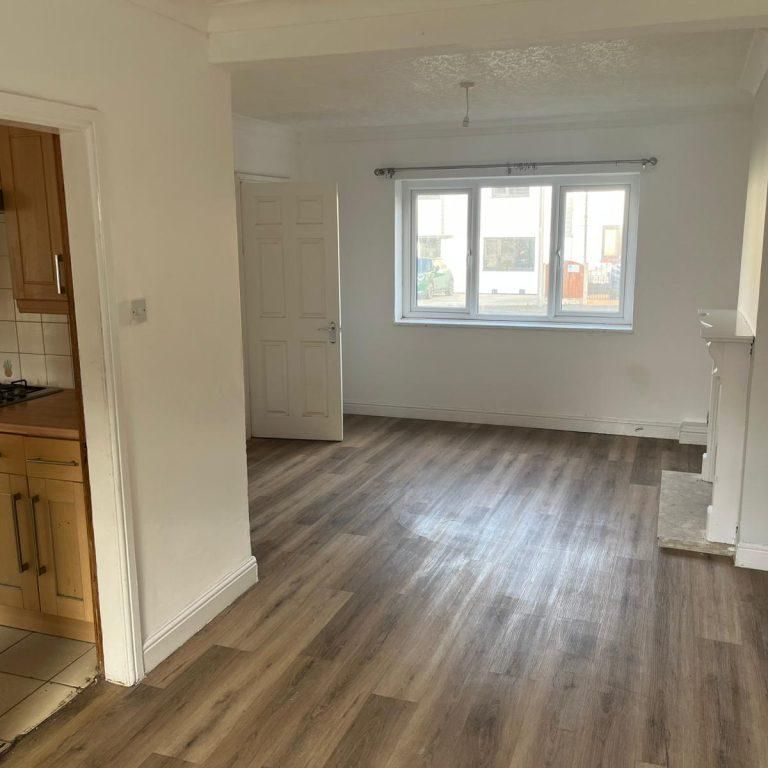 5 bedroom semi-detached house to rent - Photo 1