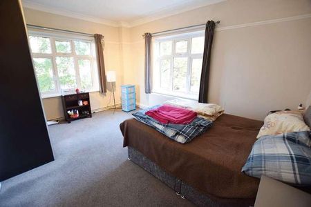 Pine Grange, Bath Road, Bournemouth, BH1 - Photo 3