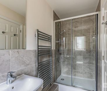 2 bedroom flat to rent - Photo 6