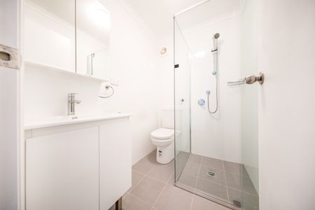 1/536 Bourke Street, Surry Hills NSW 2010 - Apartment For Rent | Domain - Photo 3