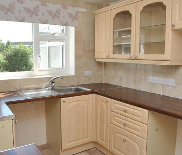 2 bedroom detached bungalow to rent - Photo 6