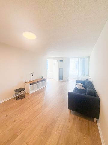 For Lease - 44 St. Joseph Street Unit# 1212, Toronto, Ontario - Photo 5