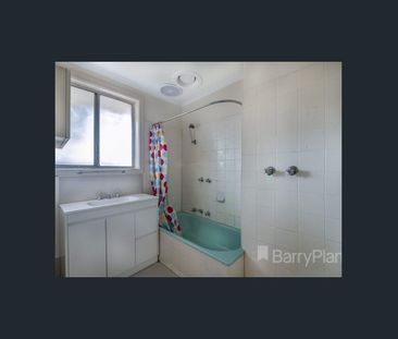 4/19 Ardgower Road, Noble Park, Vic 3174 - Photo 2