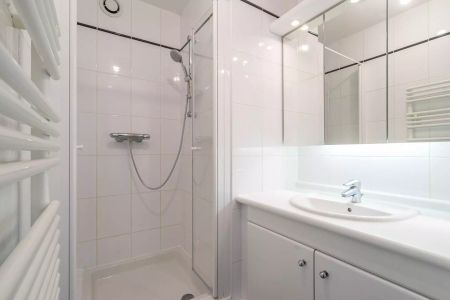 location Appartement T5 DE 108m² À VERSAILLES - Photo 5