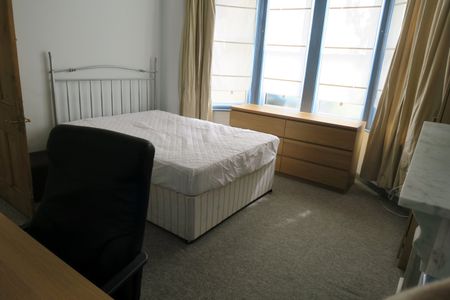 6 Bed Terraced House, Longmead Avenue, BS7 - Photo 5