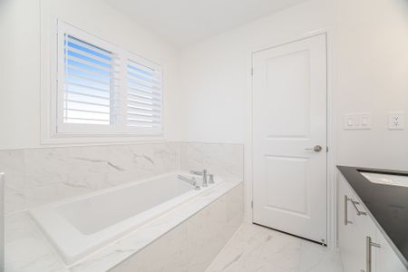 For Lease - 1437 Savoline Boulevard, Milton, Ontario - Photo 2