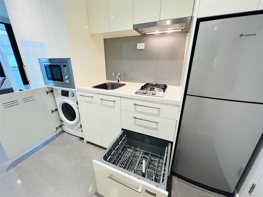 1104/618 Lonsdale Street - Photo 1