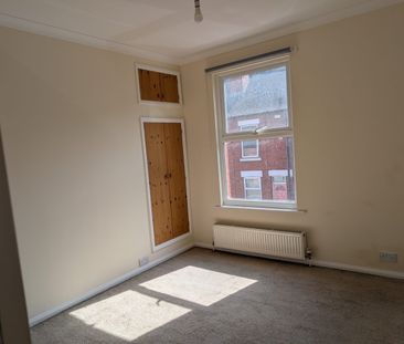 2 Bed Terraced House, Rydal Road, S8 - Photo 2