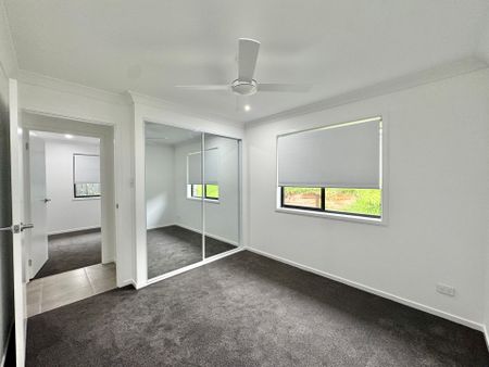 Immaculate Family Home in the Heart of Morisset - Photo 4