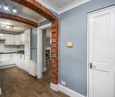 3 bedroom terraced house to rent - Photo 1