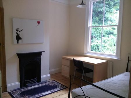 Manor Park, Redland, Bristol - Photo 3