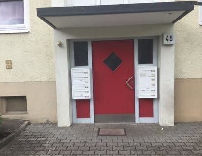 Schöne Wohnung sucht Mieter: Teilrenovierte 2-Zimmer-Wohnung - Foto 1