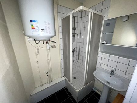 Location Appartement 2 pièces 30m² LOOS 59120 - Photo 2