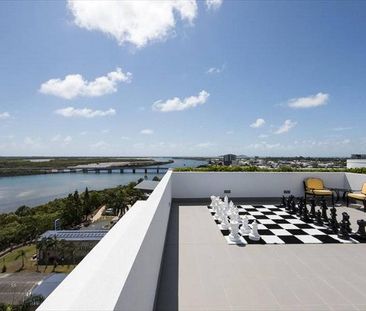Executive Style "Furnished" Apartment - Photo 4