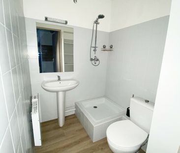 Location Appartement 2 pièces 29m² ONET LE CHATEAU 12850 - Photo 2