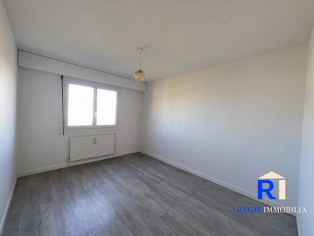 Location Appartement 4 pièces 85m² ECHIROLLES 38130 - Photo 2