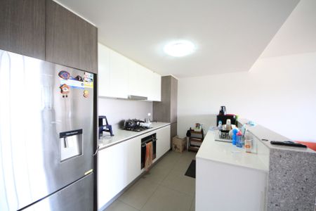 Contemporary Style Apartment - Photo 3