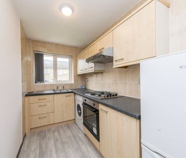 CHALNER AVENUE MORLEY LEEDS LS27 0SD - Photo 6