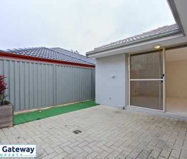 9/1 Humboldt Entrance, AUBIN GROVE WA 6164 - Photo 2