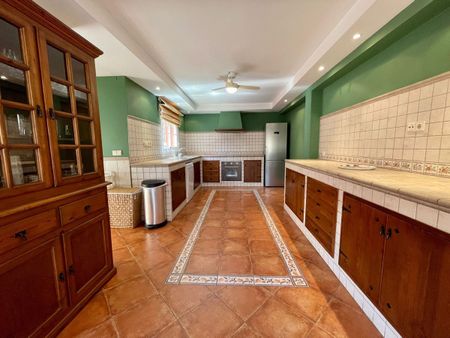 Casa o chalet de alquiler en De Los Jazmines-nva Andal, 406, Nueva Andalucía centro - Photo 4