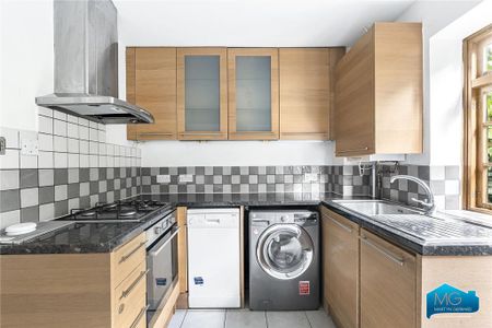3 bedroom terraced house to rent - Photo 2