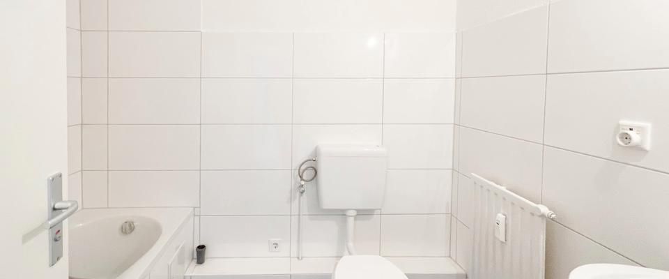 Ab 01.02.2026 - Seniorengerecht! Neu renovierte Wohnung mit Balkon *Hagen-Emst* - Foto 1