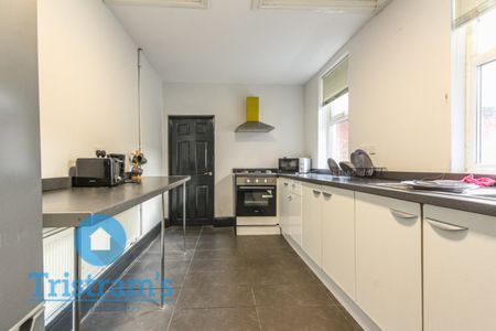 1 bed Shared House for Rent - Photo 4