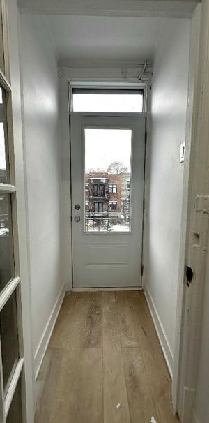 📍 3 1/2 rénové à louer – Rosemont–La Petite-Patrie (H2G 2R8) - Photo 1