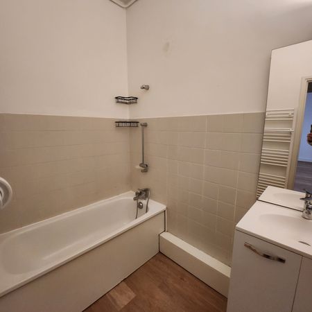 Location Appartement 2 pièces 51m² BORDEAUX 33000 - Photo 4