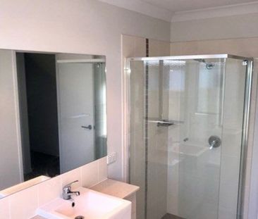 2 Flintwood Street, Rural View - Photo 3