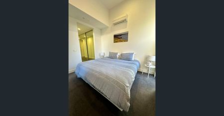 FULLY Furnished modern Apartment - Call for private inspection - Photo 5