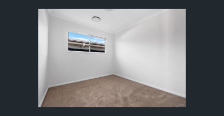 Apply Now! - Photo 5