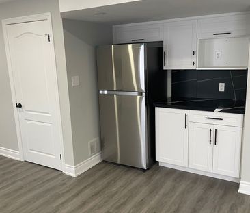 For Lease - 37 Ridgeview Court Unit# Baseme, Bradford West Gwillimb... - Photo 3