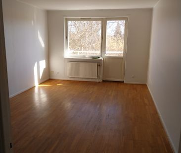 Brunnsvägen, Svängsta - Photo 2