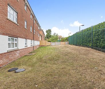 Aphelion Way, Reading, RG2 9FR - Photo 6