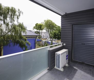 Inner City Apartment – Refurbished 3 bedroom, 1 bathroom - Photo 6