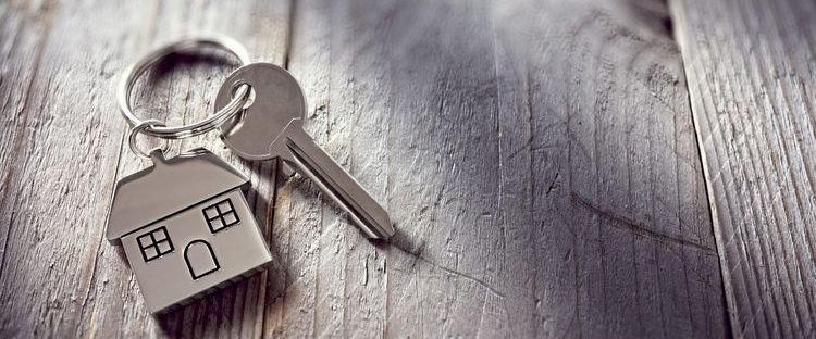 2-Zimmer-Wohnung mit Einbauküche & Stellplatz - Photo 1