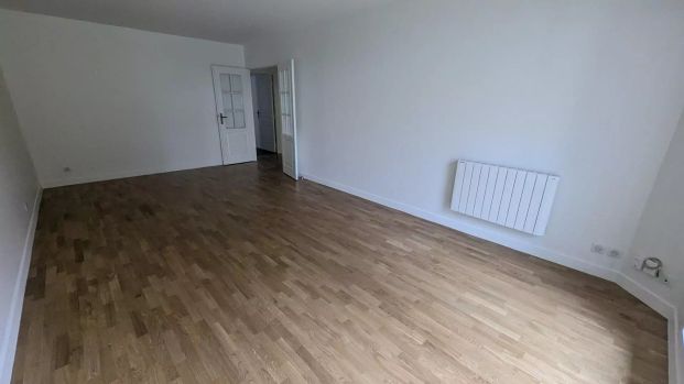 location Appartement T3 DE 74.16m² À GARCHES - Photo 1