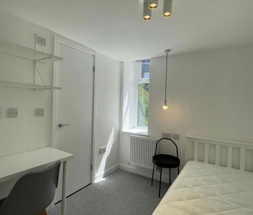 Carlton Street Unit 5 - Photo 5