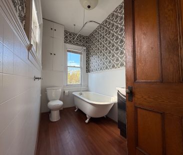 For Lease - 415 Davis Drive Unit# 1, Newmarket, Ontario - Photo 5