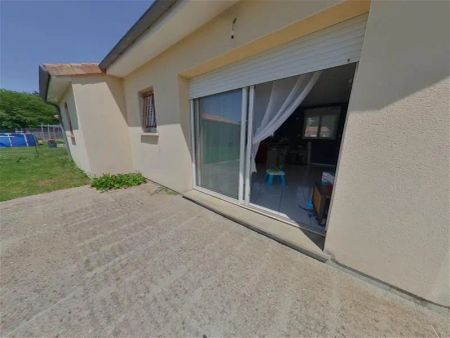 Location maison 4 pièces - 83m² à Voulon (86700) - Photo 2