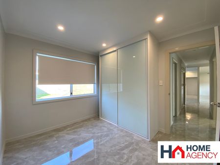 3 BEDROOM FAMILY HOME - Photo 4