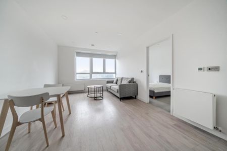 2 bedroom apartment to rent - Photo 2